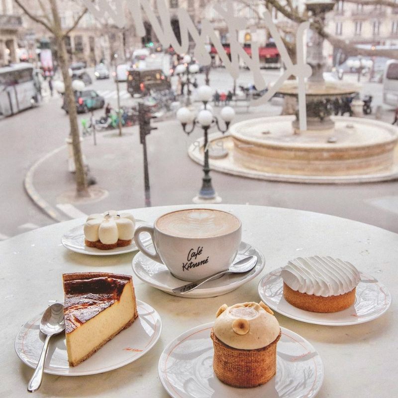 pariski kafić