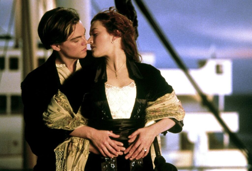  James Cameron, Leonardo DiCaprio  I Kate Winslet na setu filma Titanic (1997 )