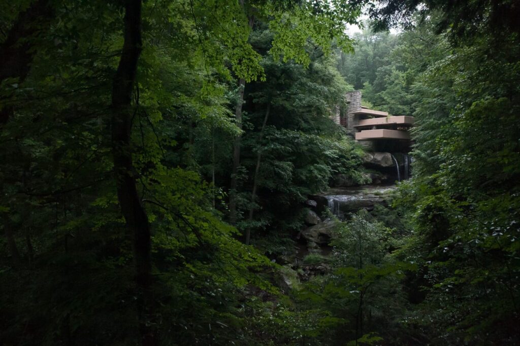 Fallingwater – Frank Lloyd Wright