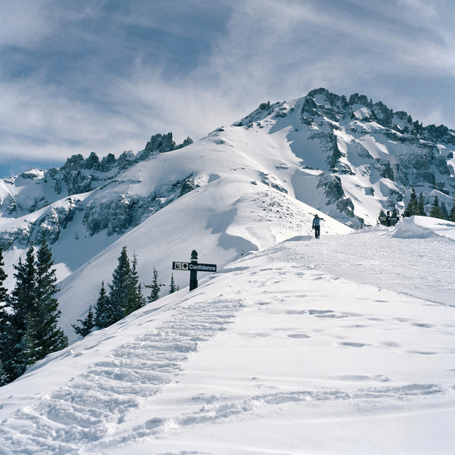 Najlepša skijališta sveta koja morate posetiti Od luksuznih staza Švajcarske i Austrije, preko skrivenih dragulja Argentine, Finske, Amerike, Japana i šire courchevel, levi finska, portillo čile, zell am see austrija, arabba italija dolomiti, ohua novi zeland, kitzbuhel austrija, megeve francuska, snowmass kolorado, gstaad, diamond peak sierra nevada lake tahoe, crans montana, ortisei, niseko united japan, lake louise kanada, ushuaia argentina, telluride ski resort