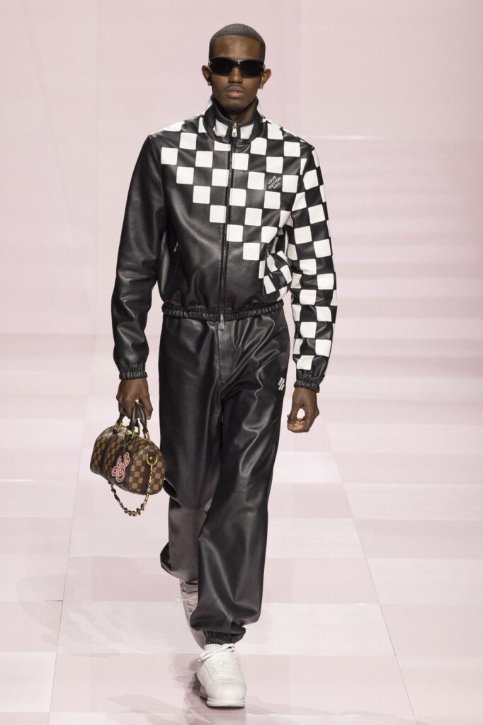 Louis Vuitton kolekcija “Remember the Future”
Pharrell Williams i Nigo udružili su snage kako bi otkrili novu, dugo očekivanu mušku kolekciju modne kuće Louis Vuitton za jesen/zimu 2025. 