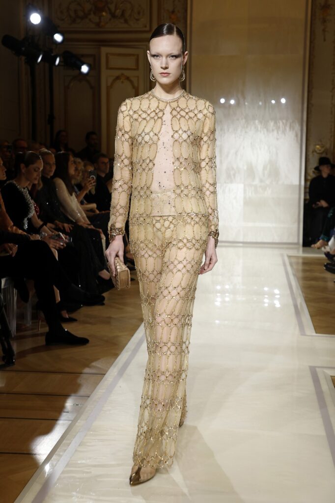 Paris Haute Couture Fashion Week  pratimo najbolje modne revije
giorgio armani prive