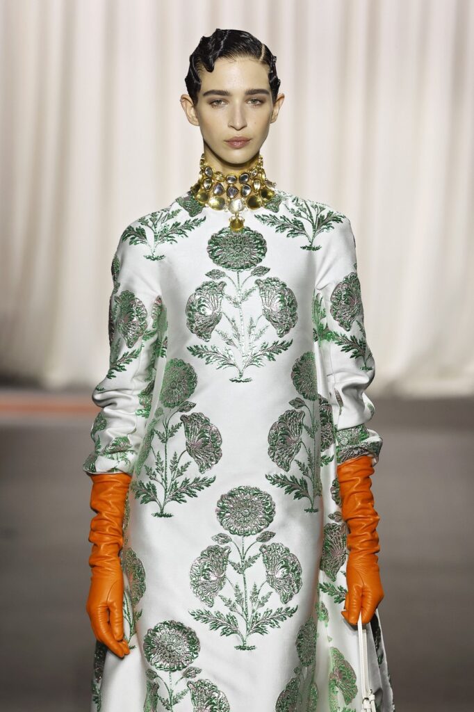 Paris Haute Couture Fashion Week  pratimo najbolje modne revije
Giambattista Valli: Elegancija marokanskih vrtova