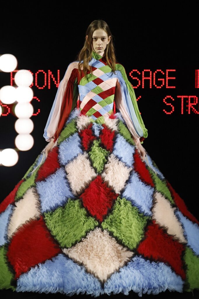 Paris Haute Couture Fashion Week valentino kolekcija prolece leto 2025