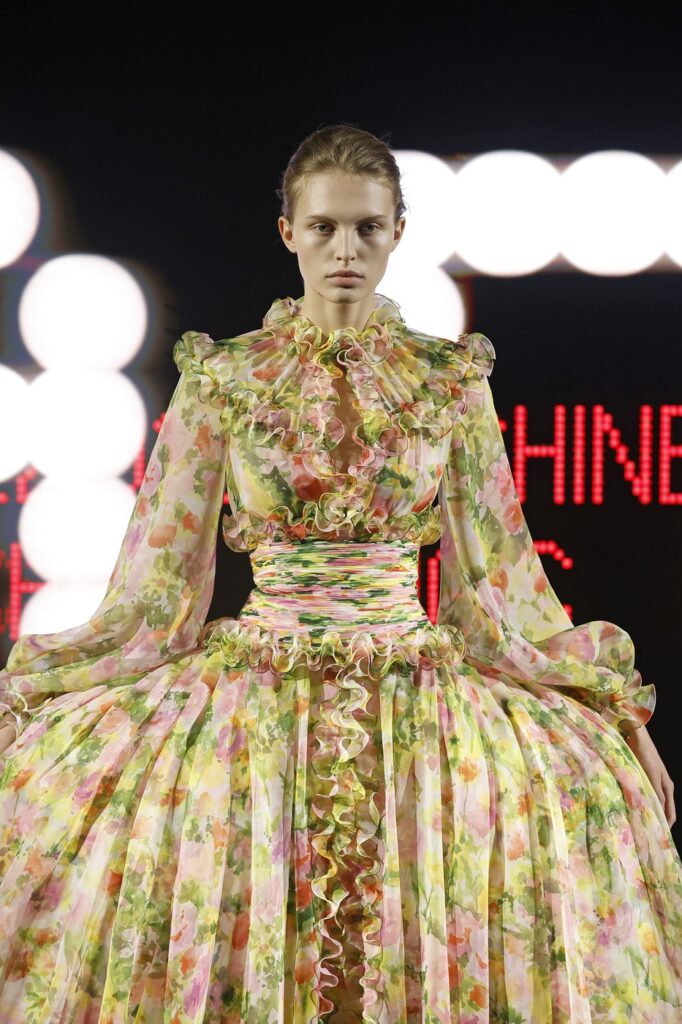 Paris Haute Couture Fashion Week valentino kolekcija prolece leto 2025