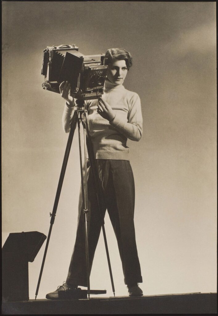 Autoportret Margaret Bourke-White
Inspirisane svetlom: Žene koje su promenile fotografiju
prva zena ratna dopisnica
